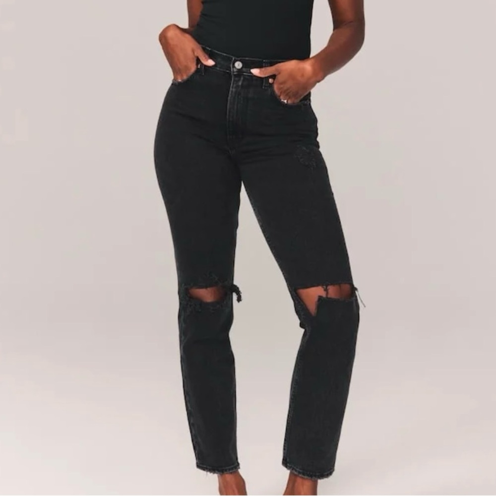 Abercrombie & Fitch Ultra High Rise Ankle Straight Jean